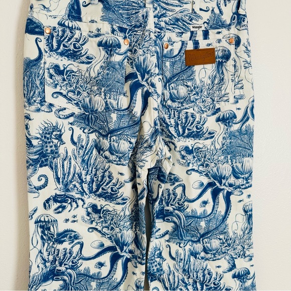 New Wrangler Wanderer 622 Printed High-Rise Jeans by Free People nautical print - Picture 9 of 11
